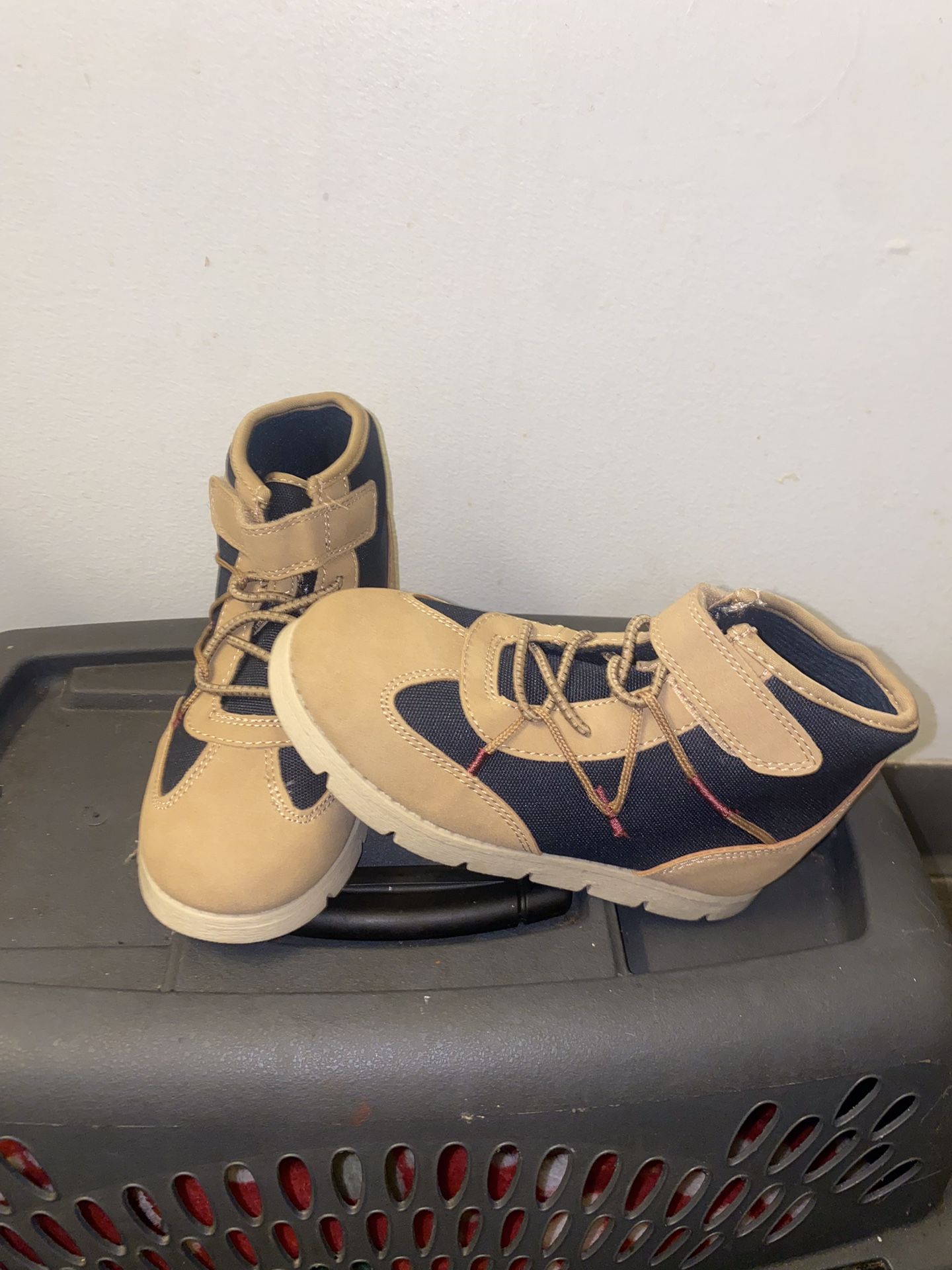 little boy shoes size 12c