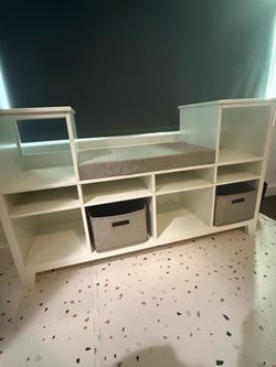 Kids storage and seating