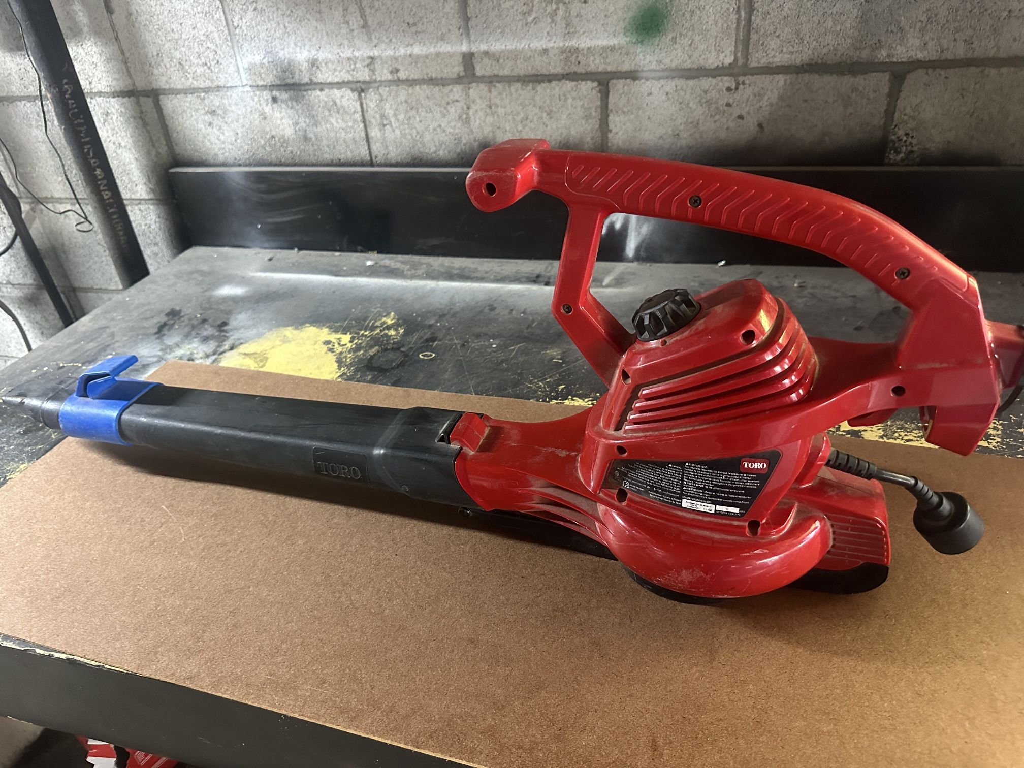 Leaf Blower