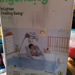 Baby Swing/ ingenuity inlighten cradling swing