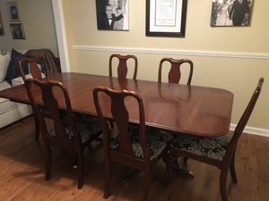 Beautiful Queen Anne Dining Set For Sale In Johnson City TN Beautiful Queen Anne Dining Set For Sale In Johnson City TN
