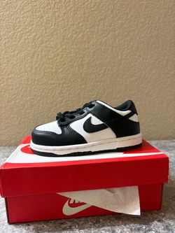 8c Dunk lows Pandas brand new