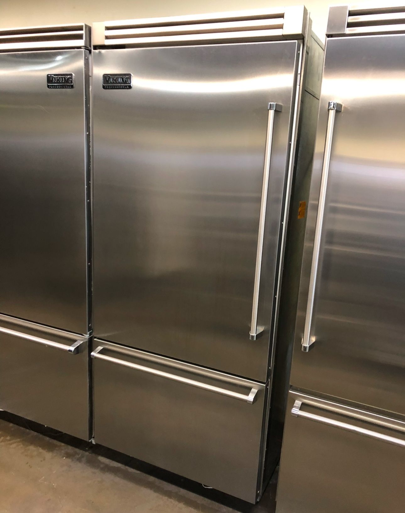 Viking 36”Wide Built In Stainless Steel Refrigerator Bottom Freezer