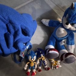 Sonic The Hedgehog Plush Bundle 