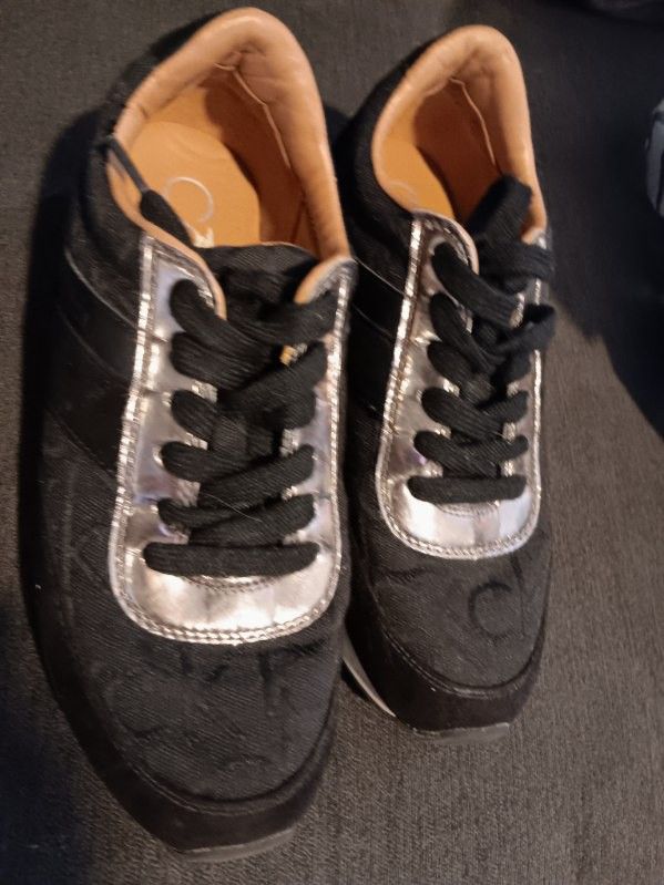 Women's Calvin Klein Metallic Shoes Size 8