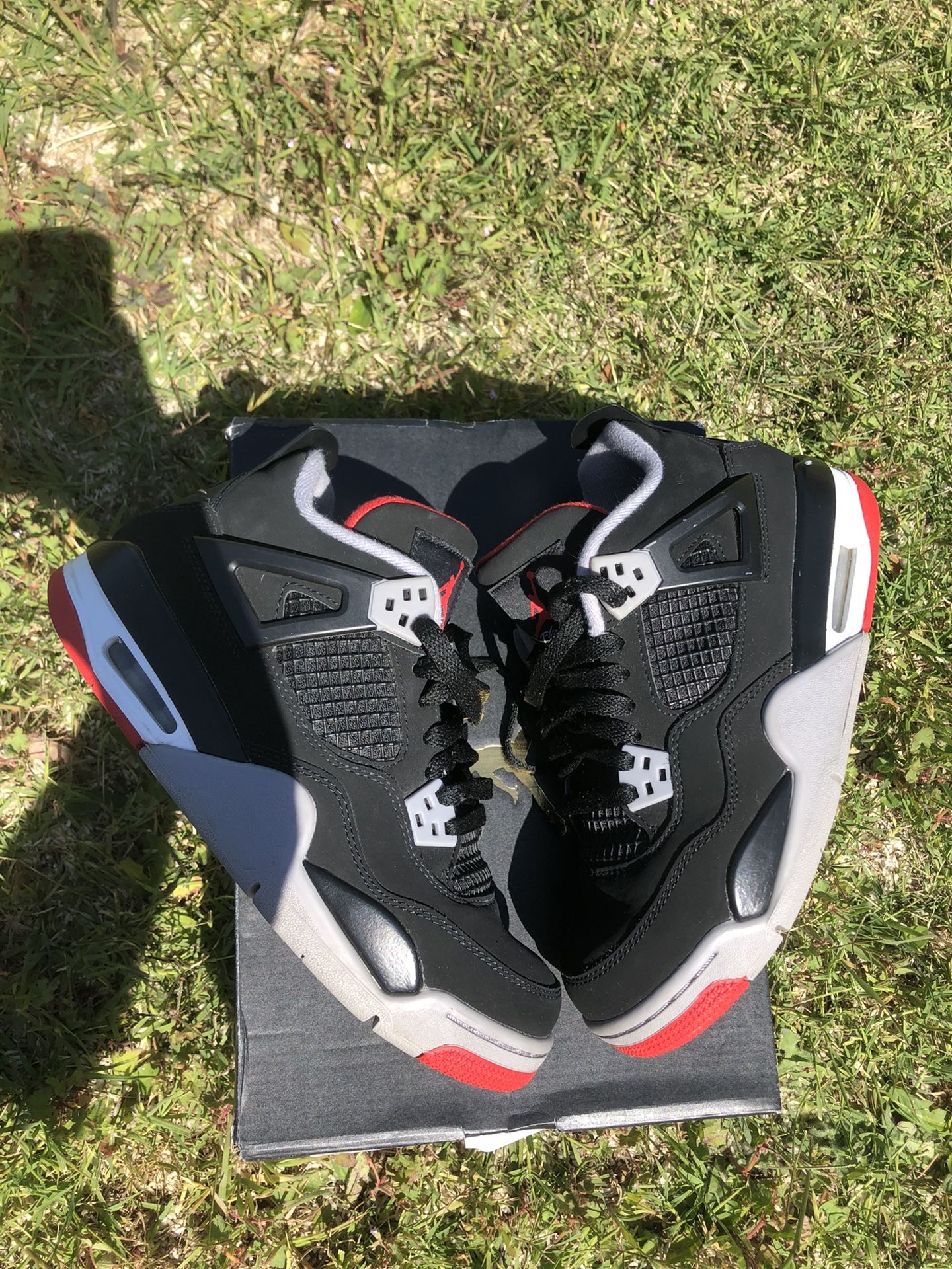 Jordan 4 Bred Size 6 y