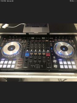 Pioneer DDJ SZ With Pioneer FLTSZ Case…..
