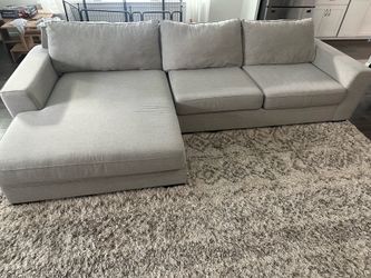 Great sectional with carpet