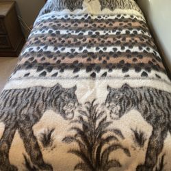 Authentic Peruvian Alpaca Wool Blanket
