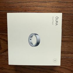 Sealed Oura Ring 4 Size 9