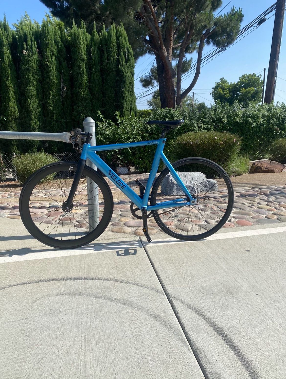 Veloce Fixie Read Description