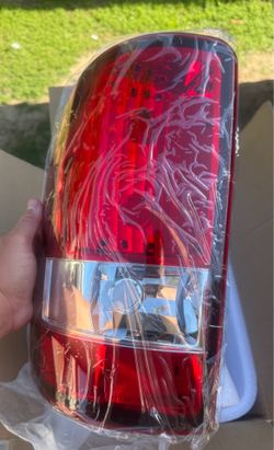 00-06 Chevy Tahoe Yukon Red Clear Tail Lights