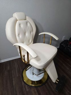 Baasha Reclining Salon Chair for Hair Stylist