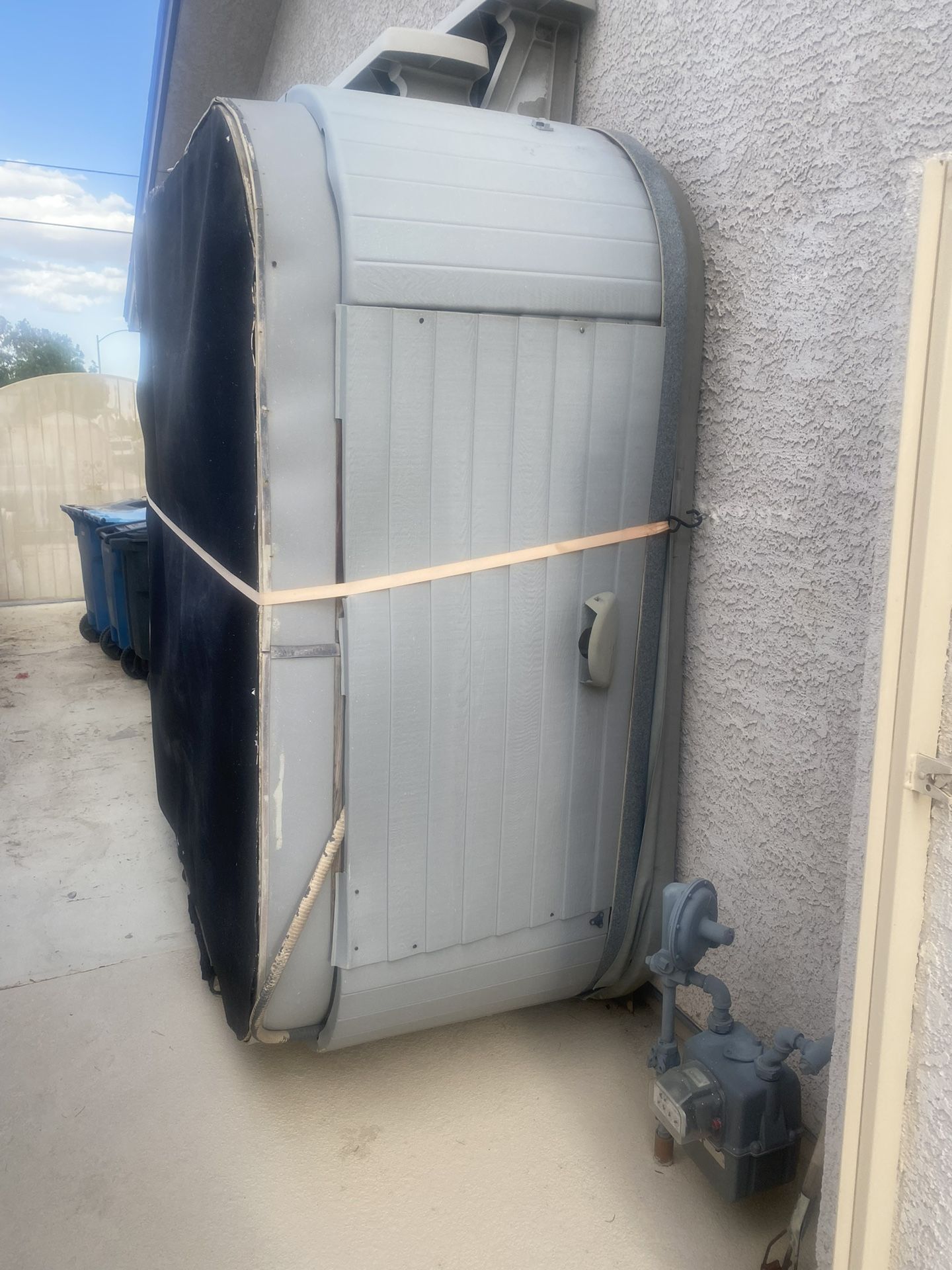 SPA 7 Foot FREE Must Be Able To Pick Up