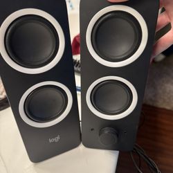 Logitech Speakers 