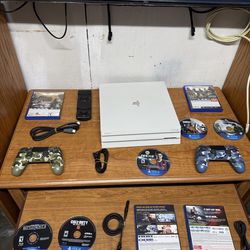 PS4 Pro Bundle 1TB