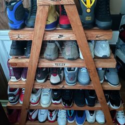 Sneaker Shelf 