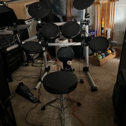 Simmons Electronic Drum Set