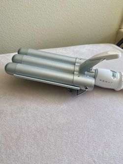 Monat Triple Barrel Hair Waver