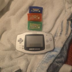 Platinum Silver Game Boy Advanced With Pokemon