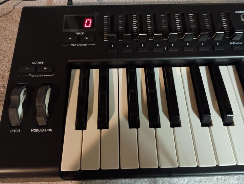Novation Launchkey MK2 49-Key Controller.