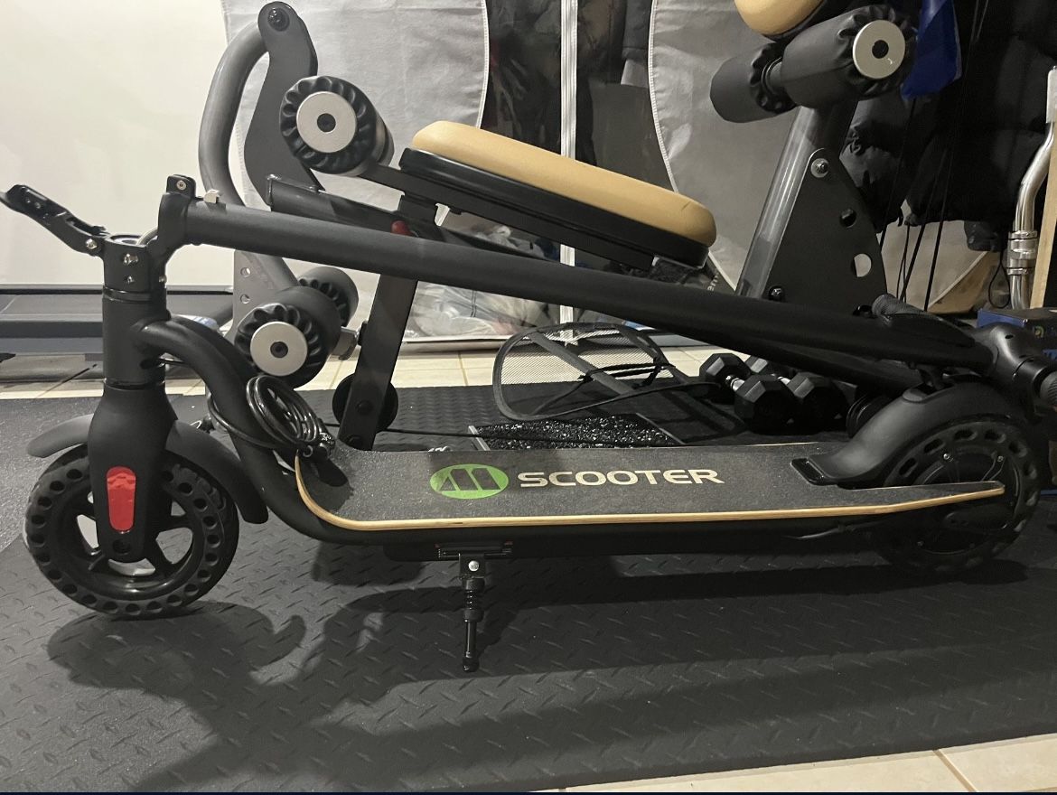 MegaWheels S10 Scooter 15 MPH used, good condition (UP TO OFFERS)