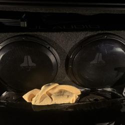 JL Audio Bow With Two 12s And Alpine Speaker 