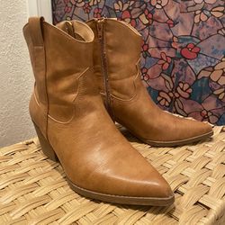 Western Ankle Boots (women’s 9 1/2)