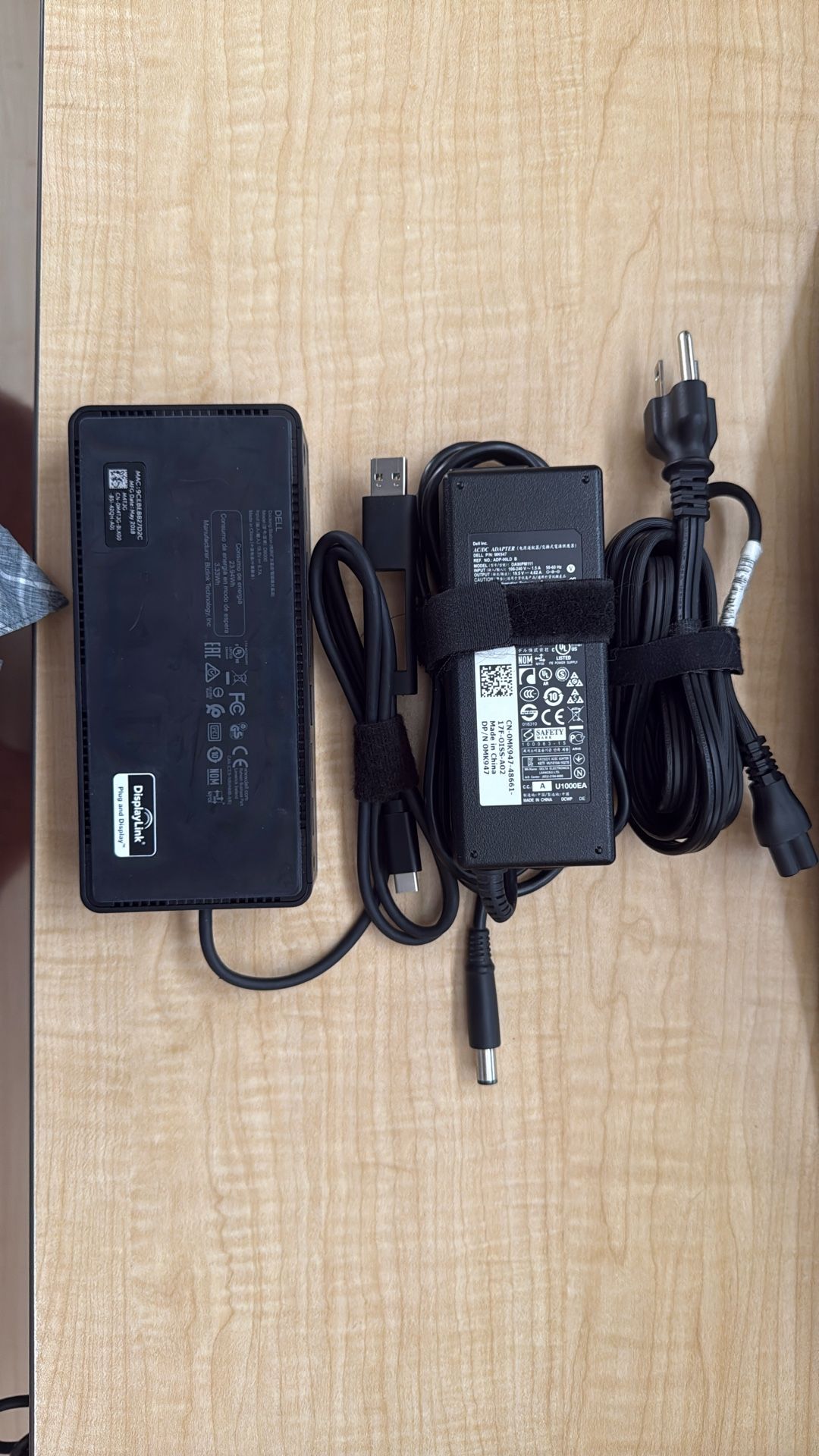 Dell D6000 Docking Station