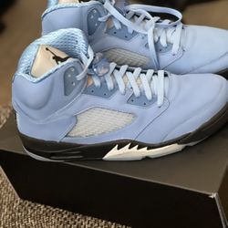 Jordan 5 Retro University Blue  Size 12 BRAND NEW