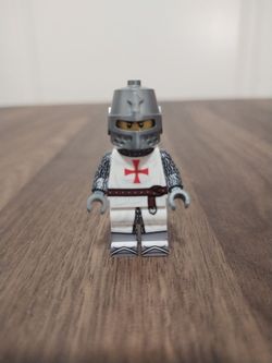 Lego Castle Templar Knight Minifigure