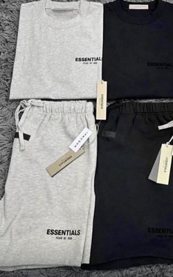 Essential short set
