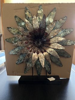 Brand New Metal Sunflower Decor- West Chester 