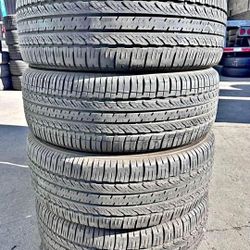 225 55 19 Tires Con 80% De Vida Las 4 De La Marca TOYO 
