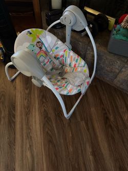 Baby swinger