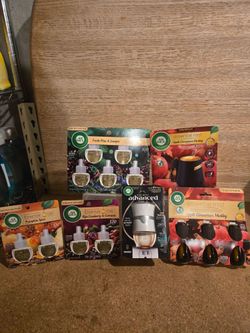 Holiday Air Wick Diffuser, Oils & Warmers