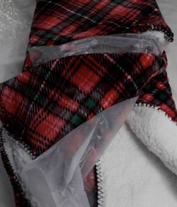 New Victoria Secret Red Sharpe Blanket Throws $30 Each 