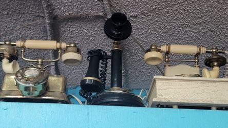 Teléfono antiguo