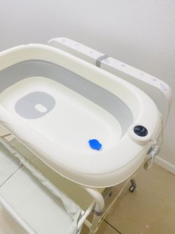 Baby bathtub and diaper changing table