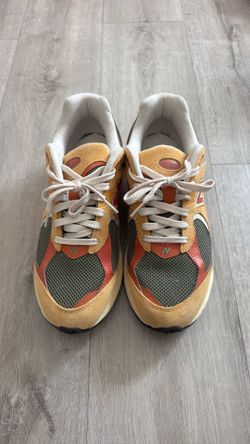 New Balance 2002R