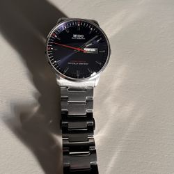 Mido Commander II Like New 