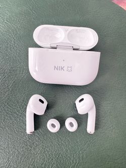 Apple AirPods Pro 2nd Generation USB-C – Original, Cleaned & Ready to Use