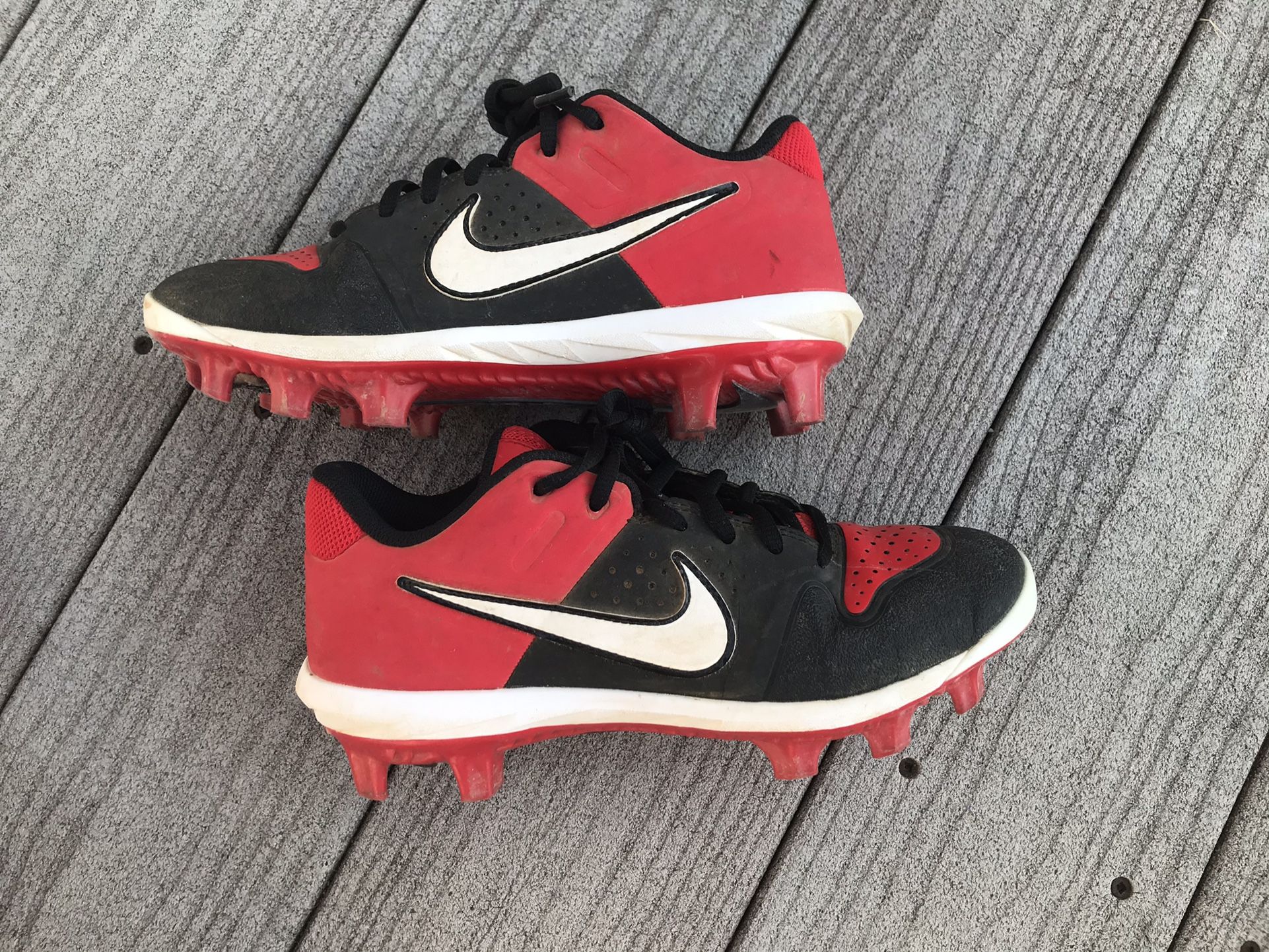 Youth Baseball Cleats
