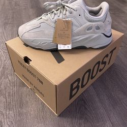 YEEZY 700 SALT