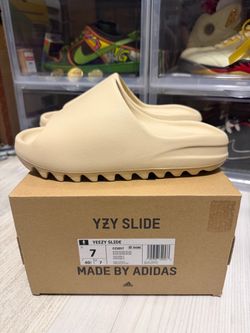 Adidas Yeezy Slide Bone Size 7