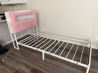 Twins size bed frame for girls room, toddler