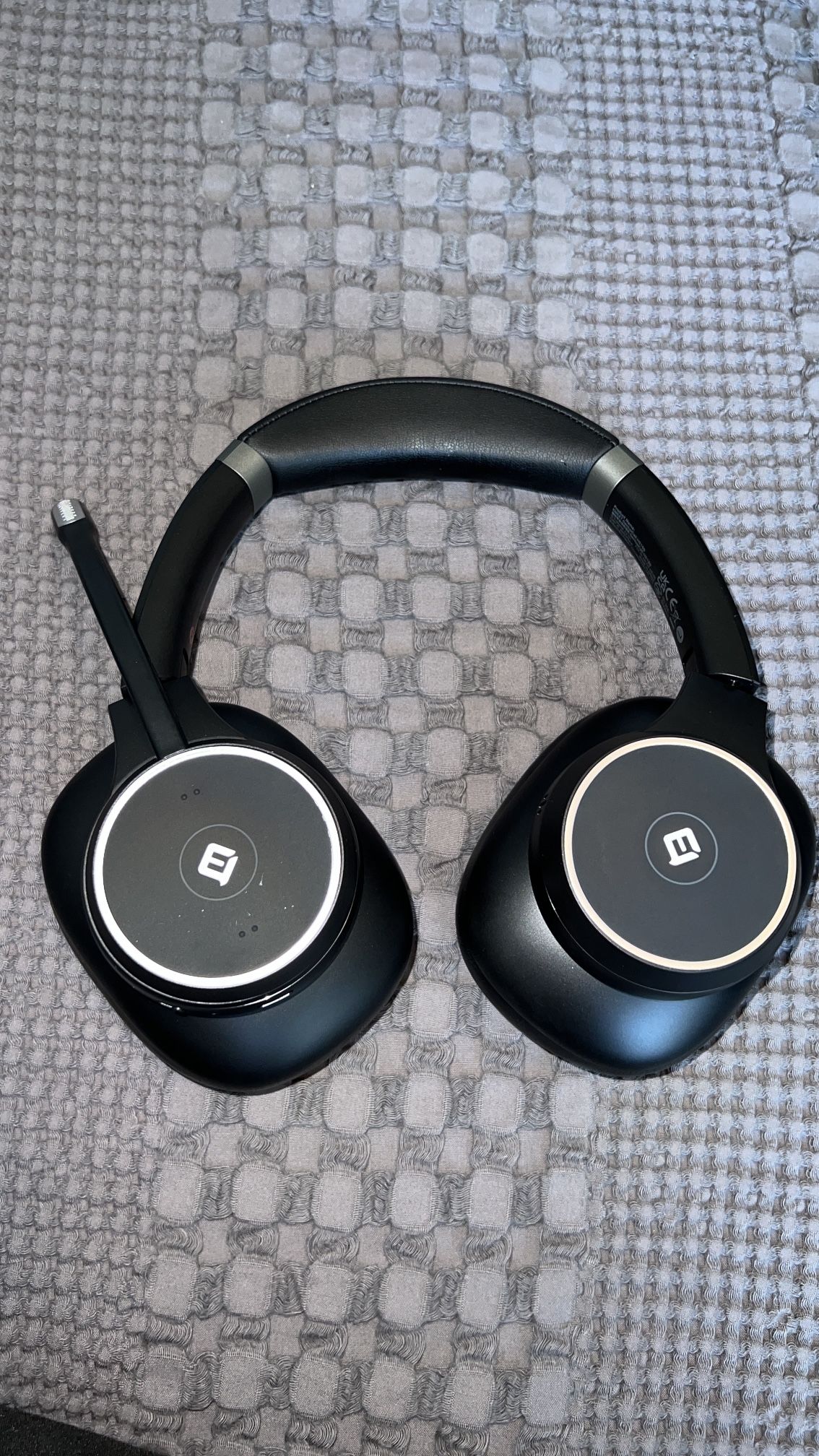 Wireless Headphones With Mic
