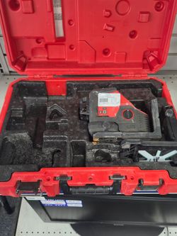 Milwaukee M12 3-Plane Laser Level with 2 M12 XC4.0 Batteries  and Charger. ASK FOR RYAN