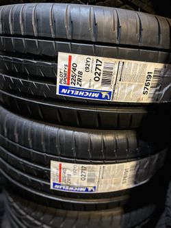 (2)MICHELIN PILOT SPORT 4S 225/40R18 TIRES FOR SALE!!!!