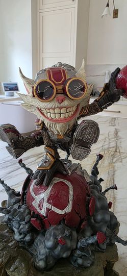 Rare League of Legends Ziggs Statue – Official Riot Games 2014